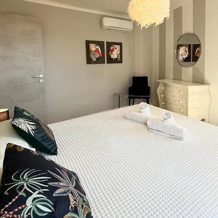 Castelnuovo Apartment Castelnuovo Magra