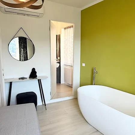 Castelnuovo Apartment