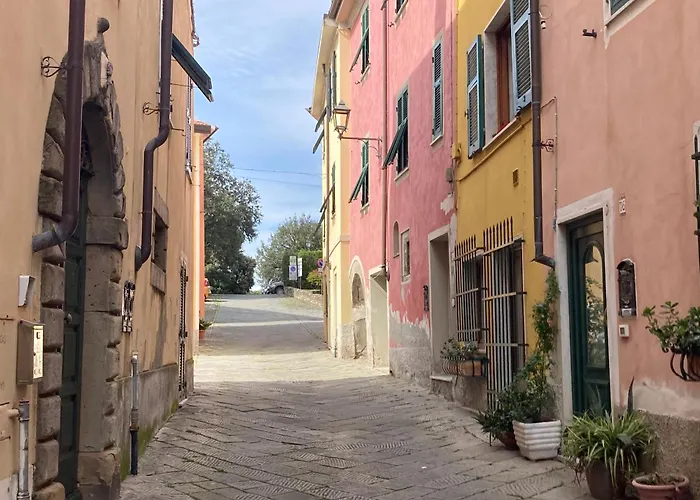 Castelnuovo * 카스텔누보디마르가